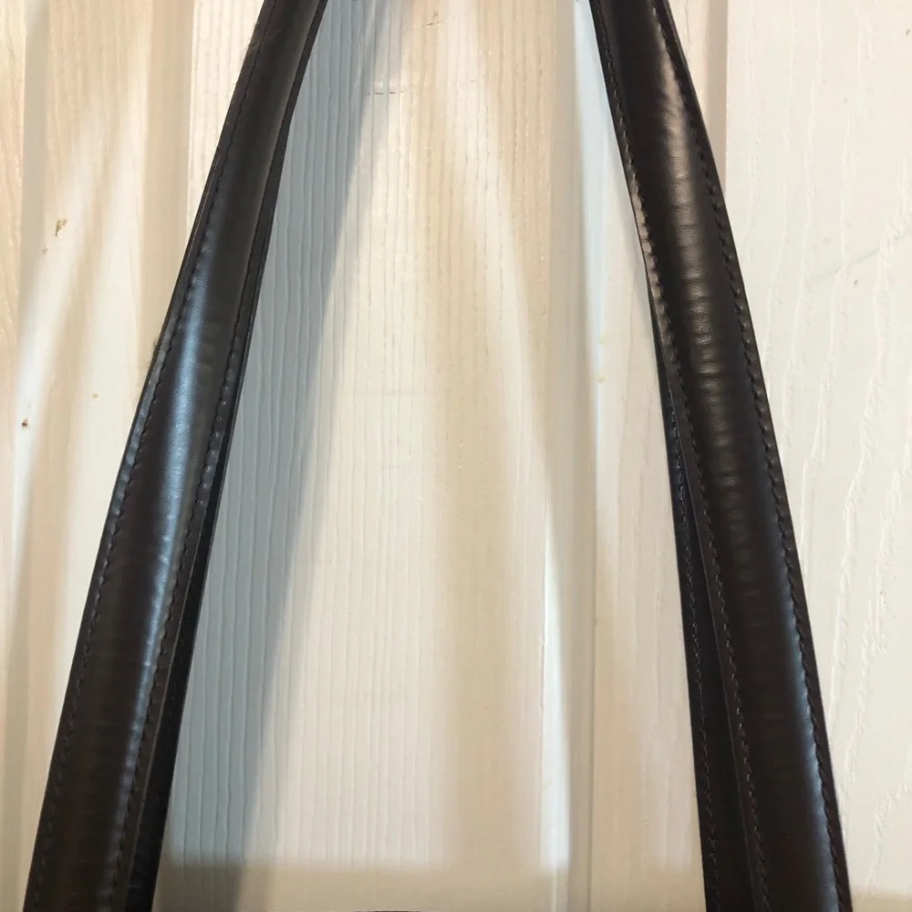 Authentic Louis Vuitton Damier Ebene Clifton - Picture 8 of 14